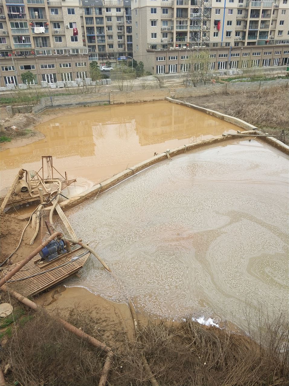 北辰沉淀池淤泥清理-厂区废水池淤泥清淤